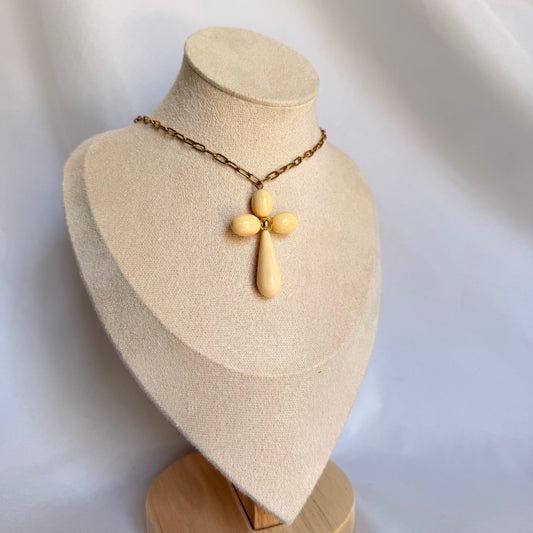 Collar cruz hueso