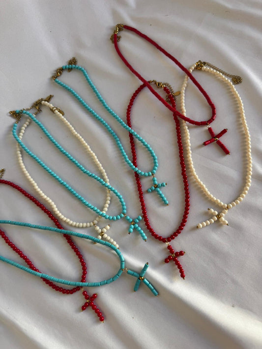Collar cruz bolas
