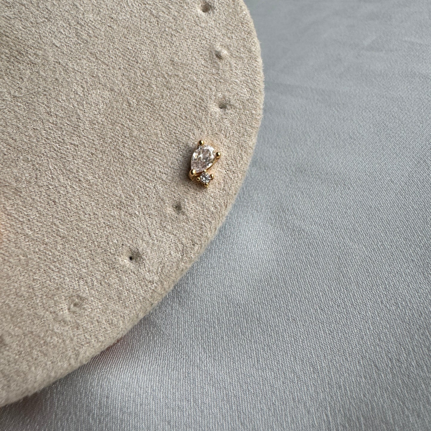 Ear cuff diamantito