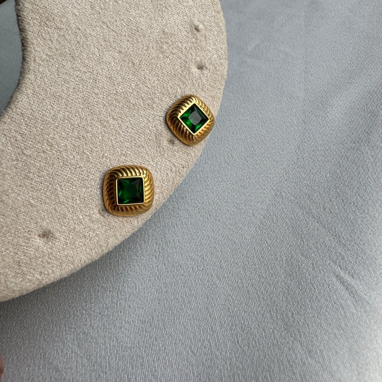 Ear cuff esmeralda