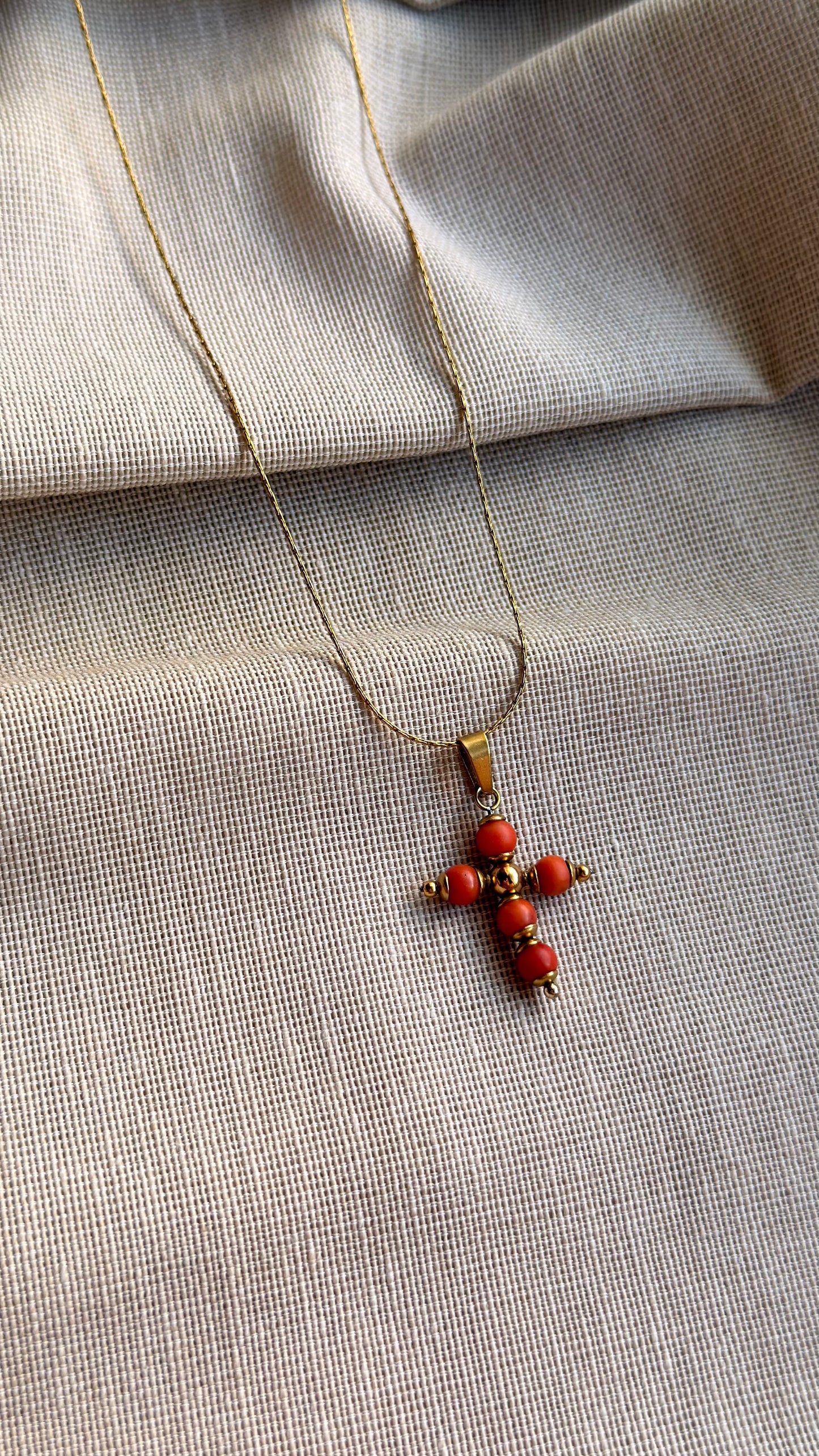 Collar cruz